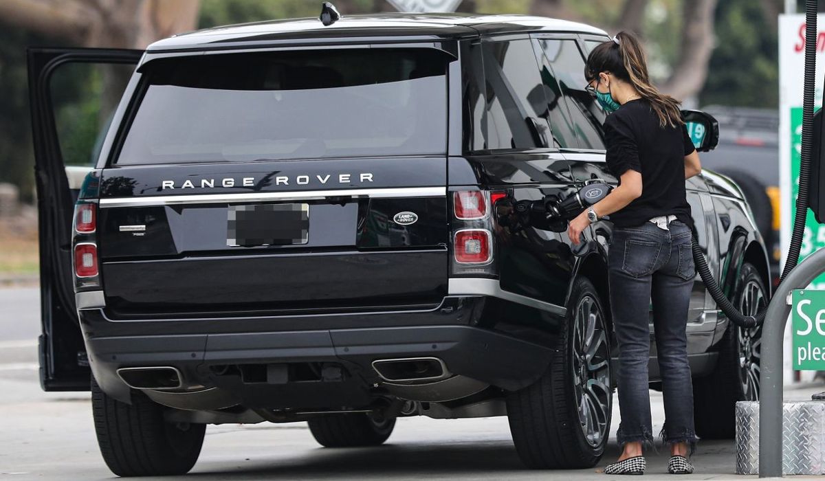 Jordana Brewster Refueling Her Range Rover 
