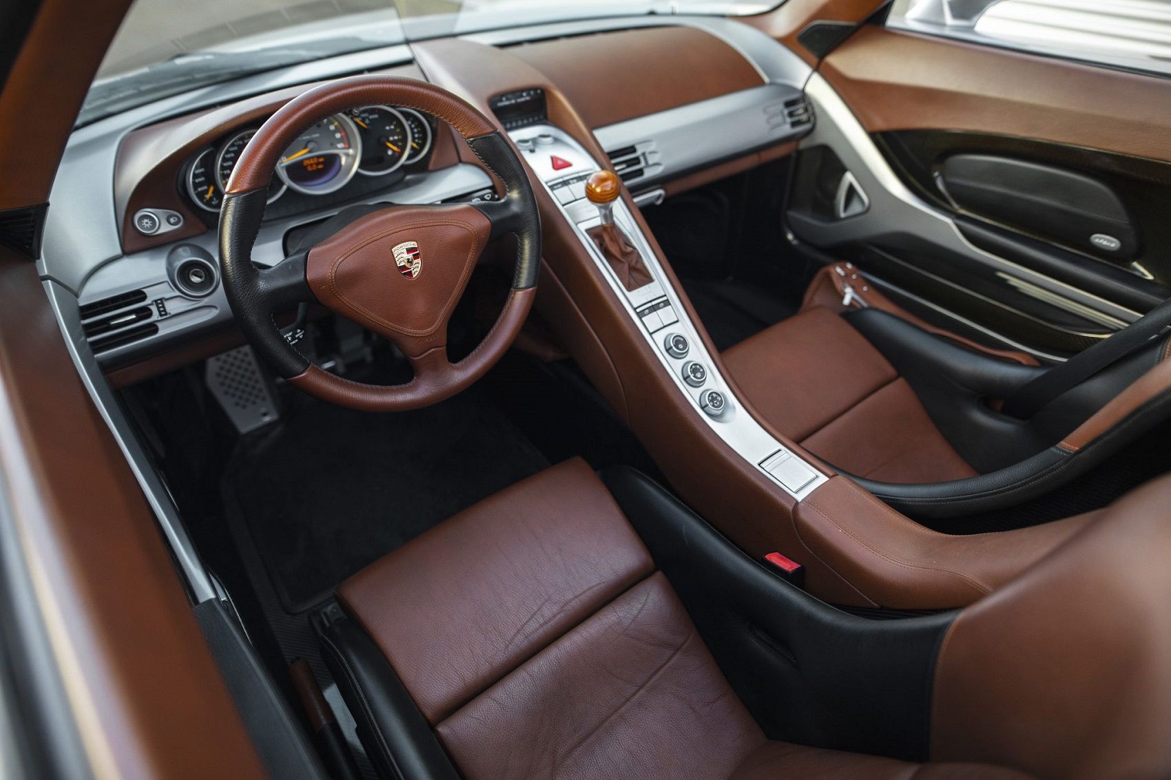 Porsche Carrera GT - cockpit