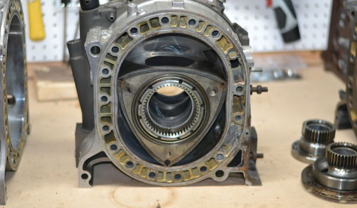 Rotary Engine: The forgotten motor.