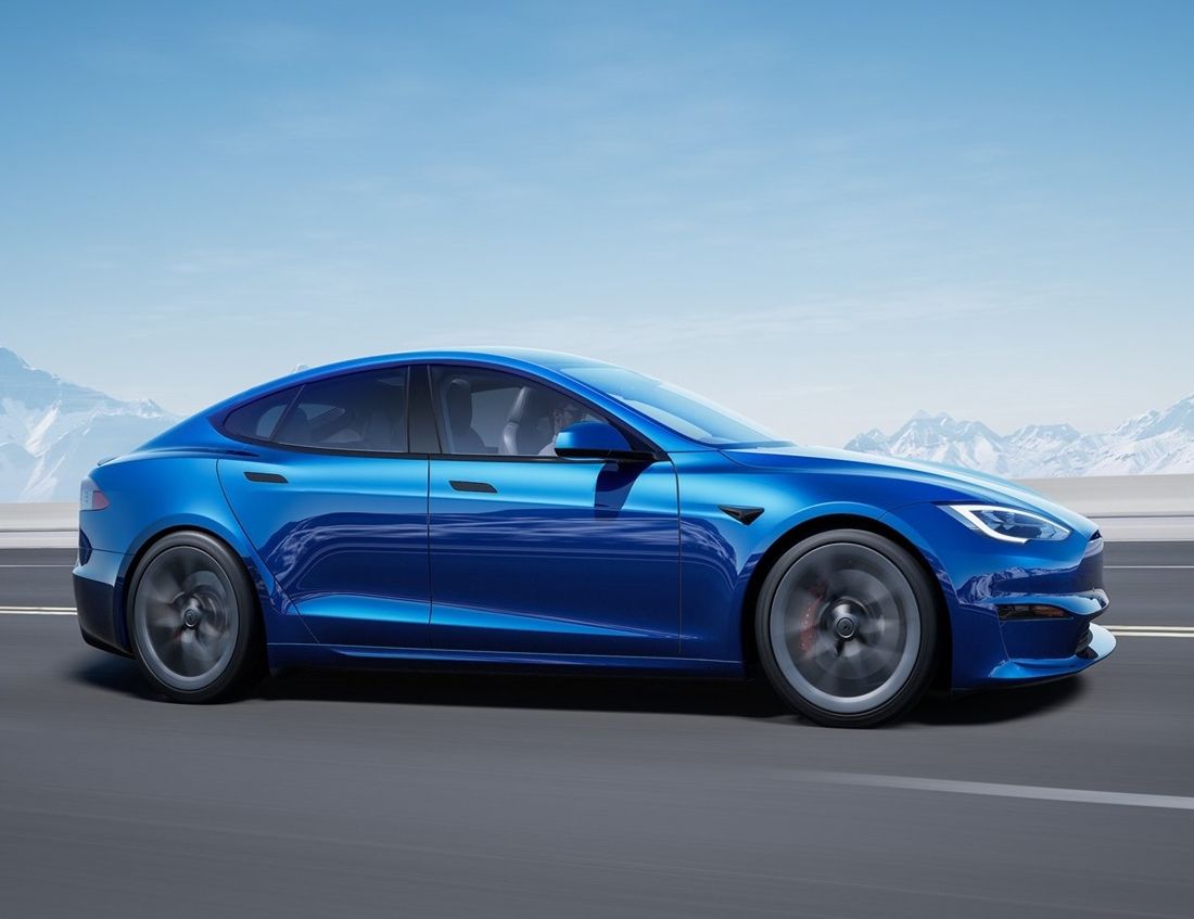 Tesla-Model_S-2021