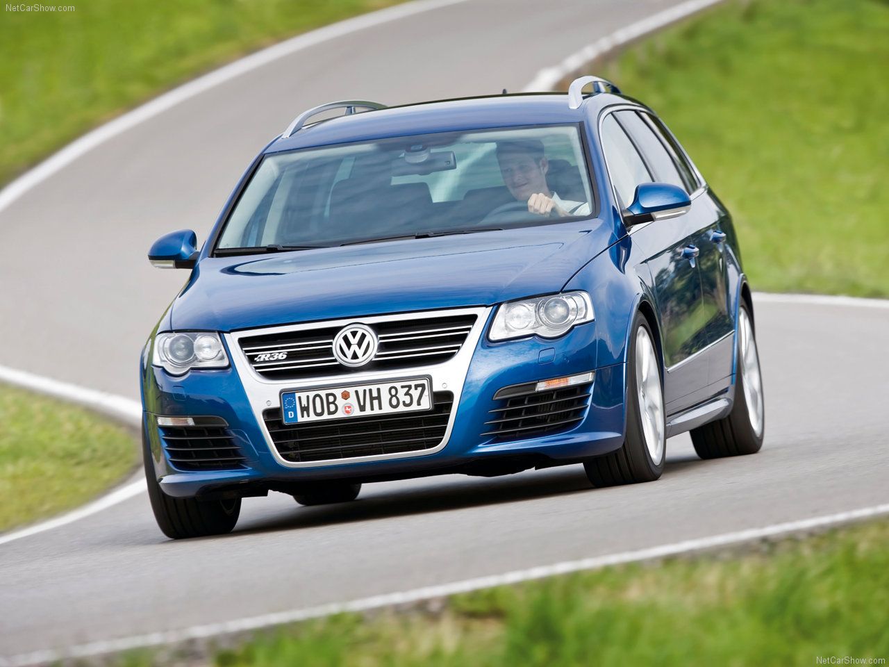 Volkswagen Passat B6 - Photos, News, Reviews, Specs, Car listings