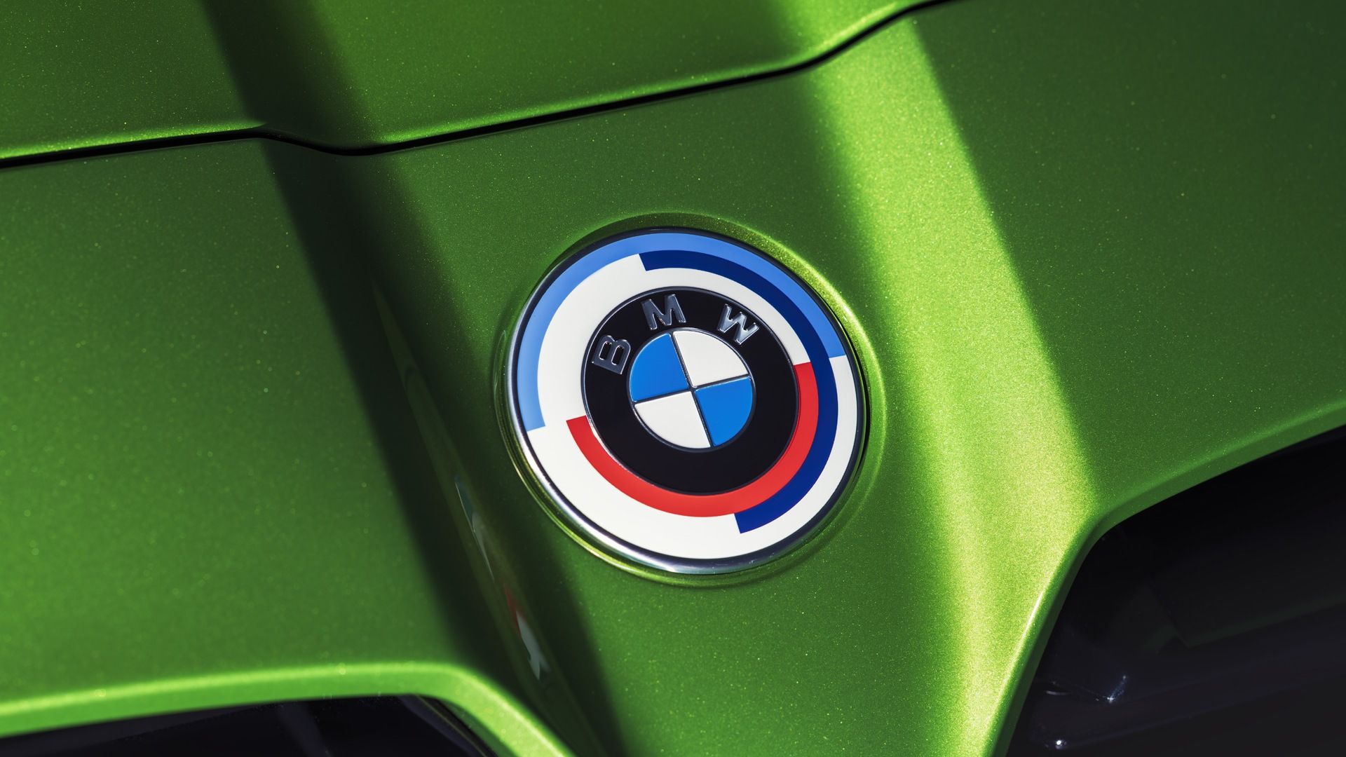 5 American And 5 European Manufacturers With The Coolest Logos