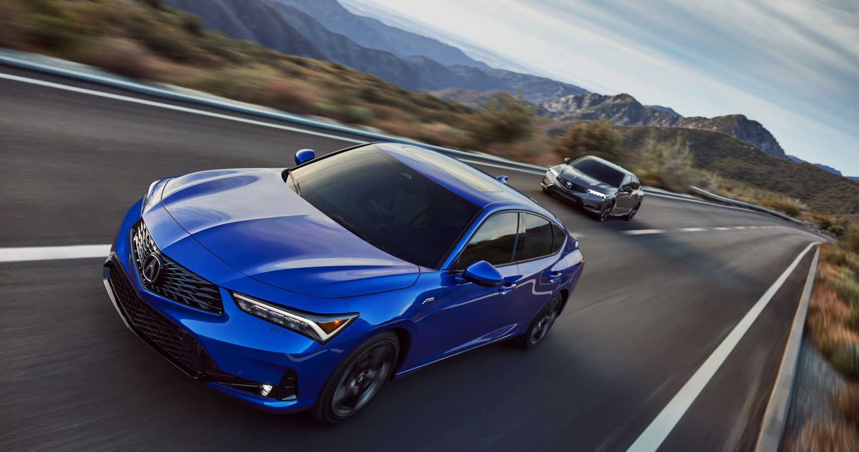 Acura Integra Reveal 2023 Vue Du Quart Avant Bleu Et Argent