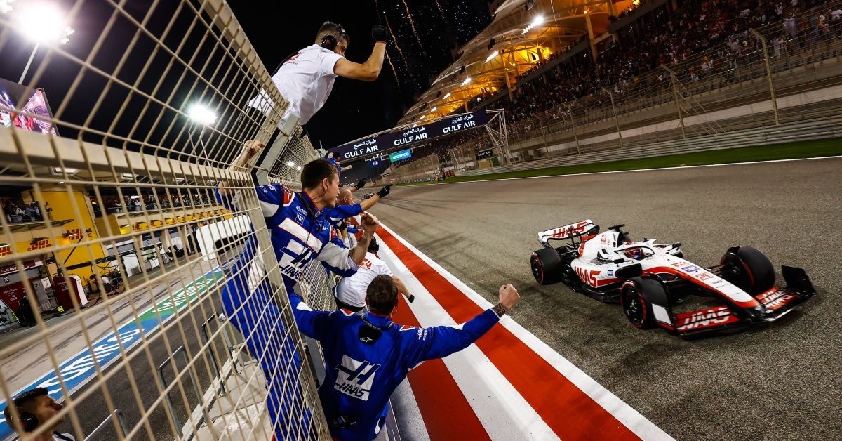 Haas Team Celebrate P5 With Magnussen Bahrain 2022