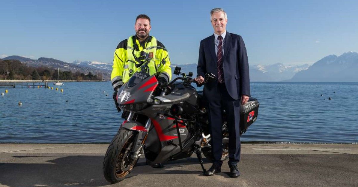 Zero SR/S motorcycle for the Swiss police with officials