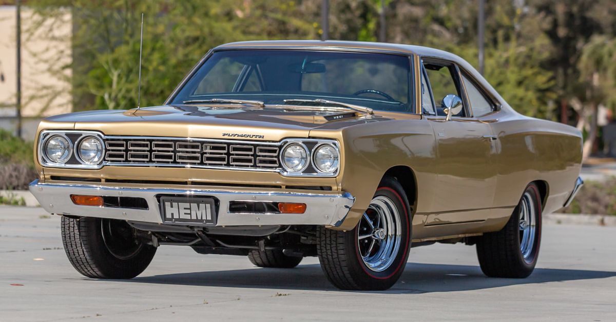 Classic 1968 Plymouth Hemi Road Runner muscle car in gold 