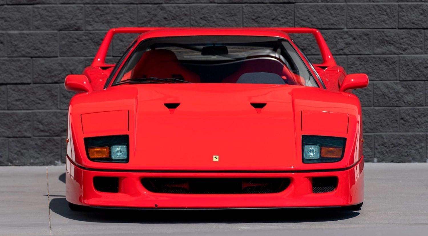 front view of the Ferrari F40