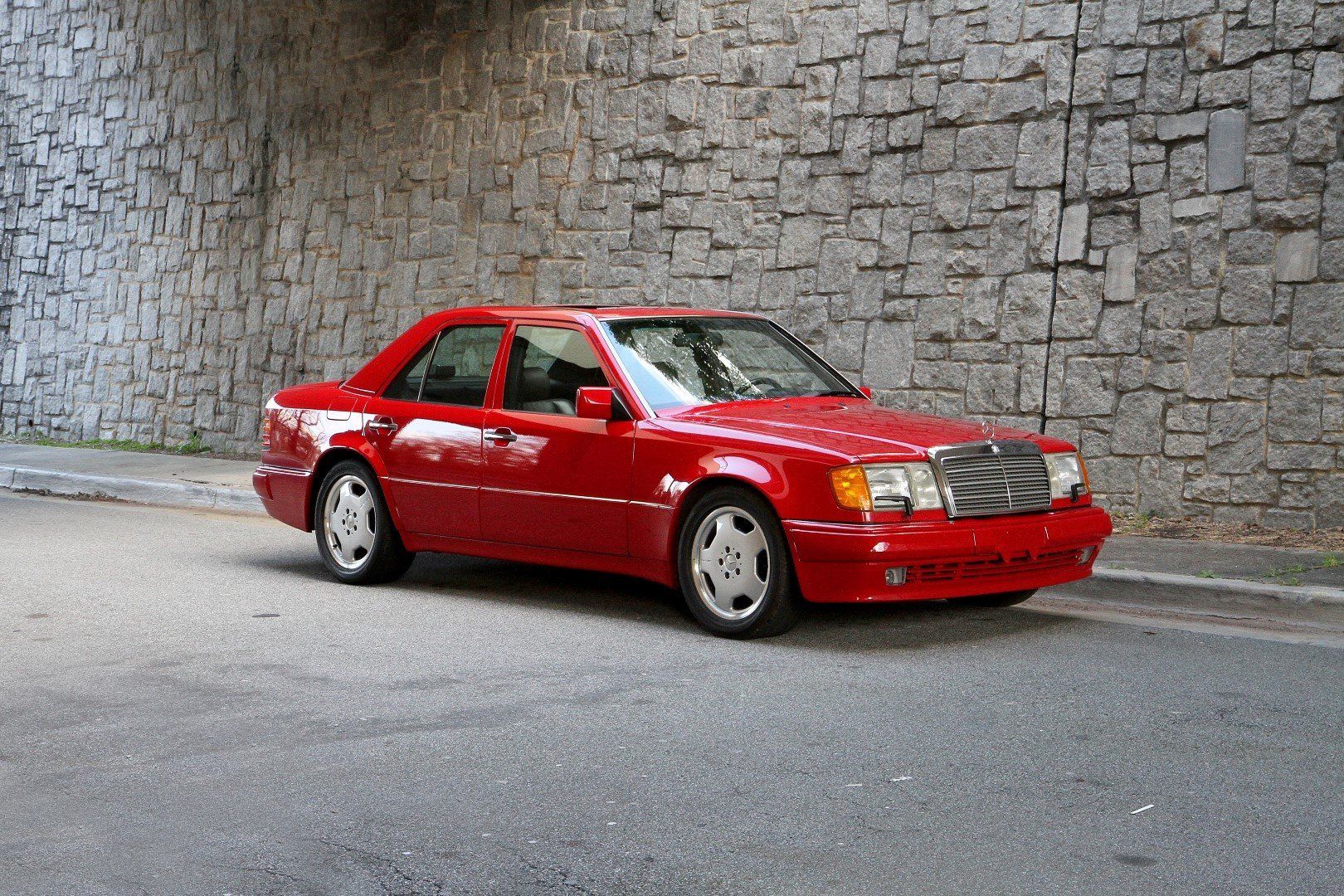 1993-mercedes-benz-500e
