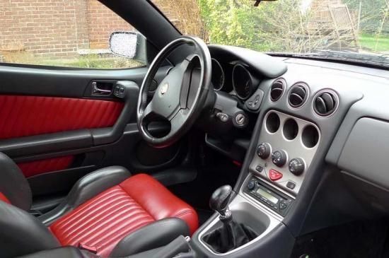 2002 Alfa Romeo GTV cockpit