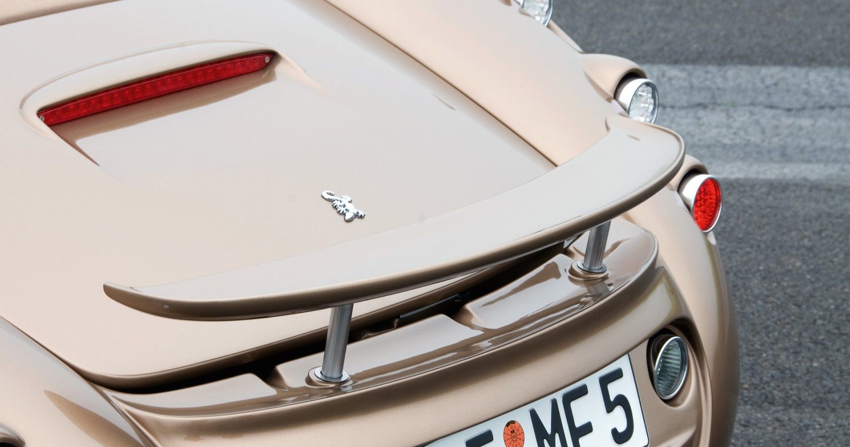 Wiesmann MF5 Roadster rear spolier close-up view