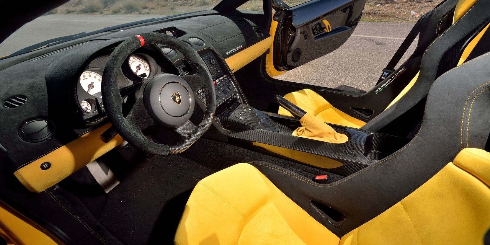 2014 Lamborghini Gallardo LP570-4 Squadra Corse Interior 2 Cropped