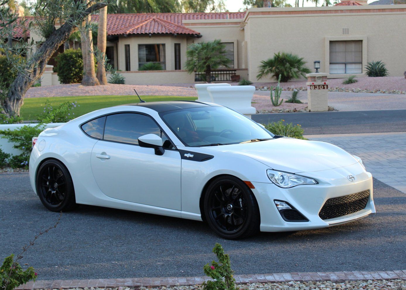 White 2014 Scion FR-S