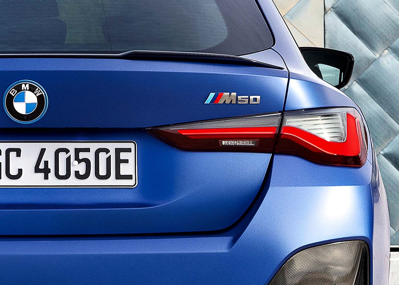 2021-BMW-i4-M50-eDrive40-56