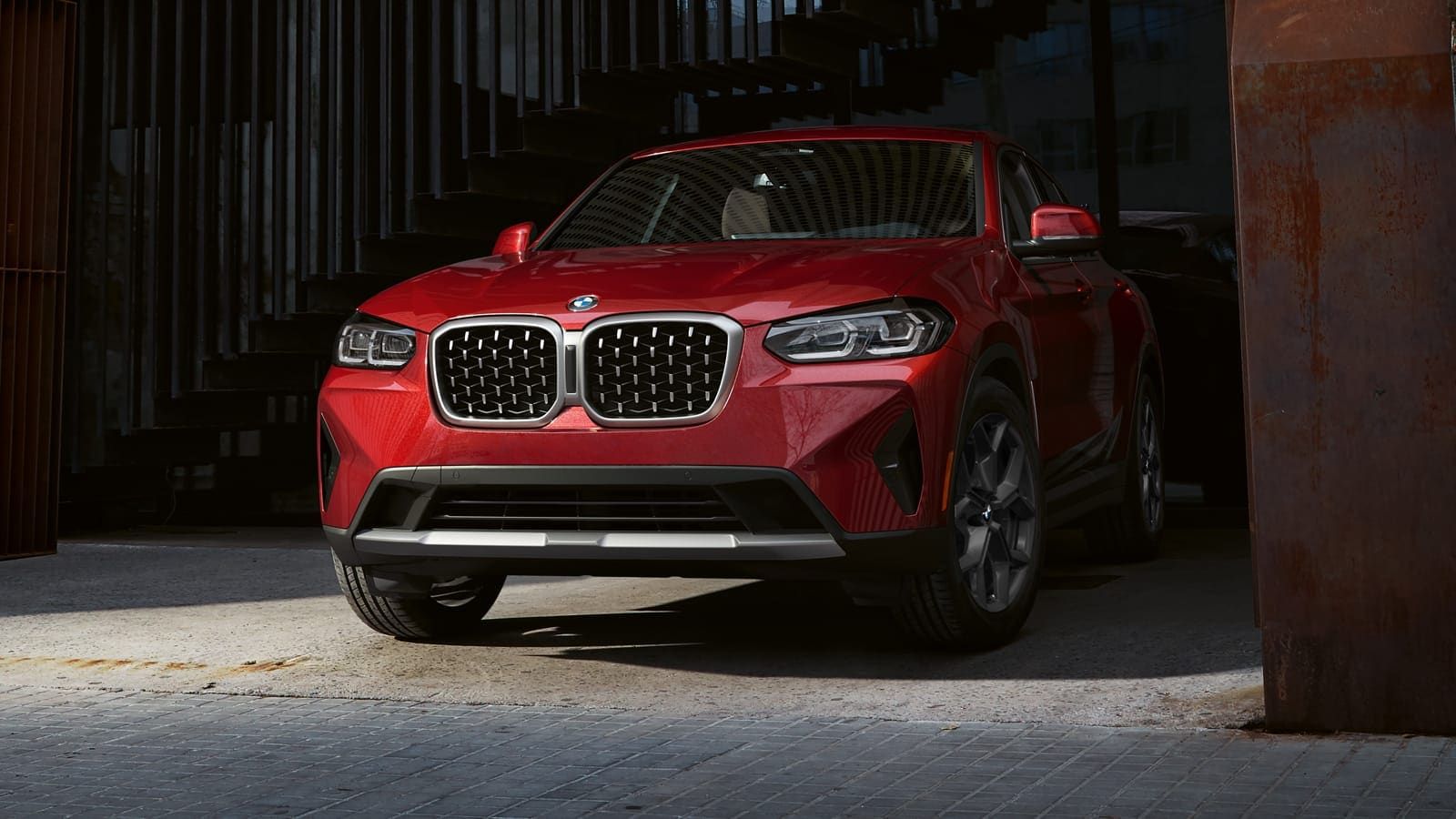 2022 BMW X4 In Red 