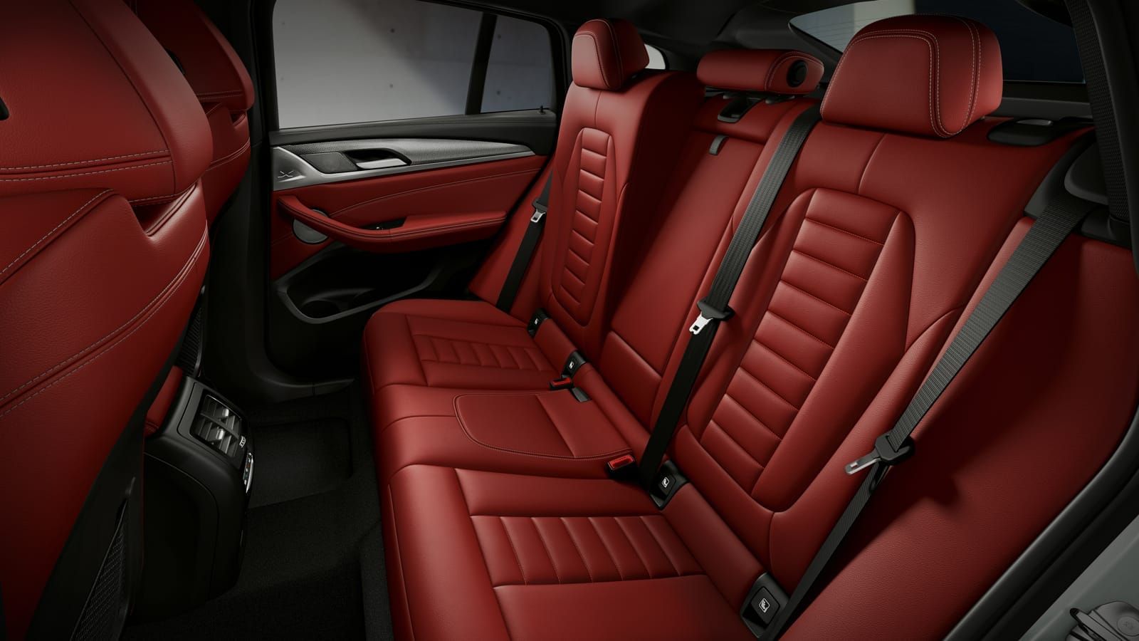 2022 BMW X4 Interior