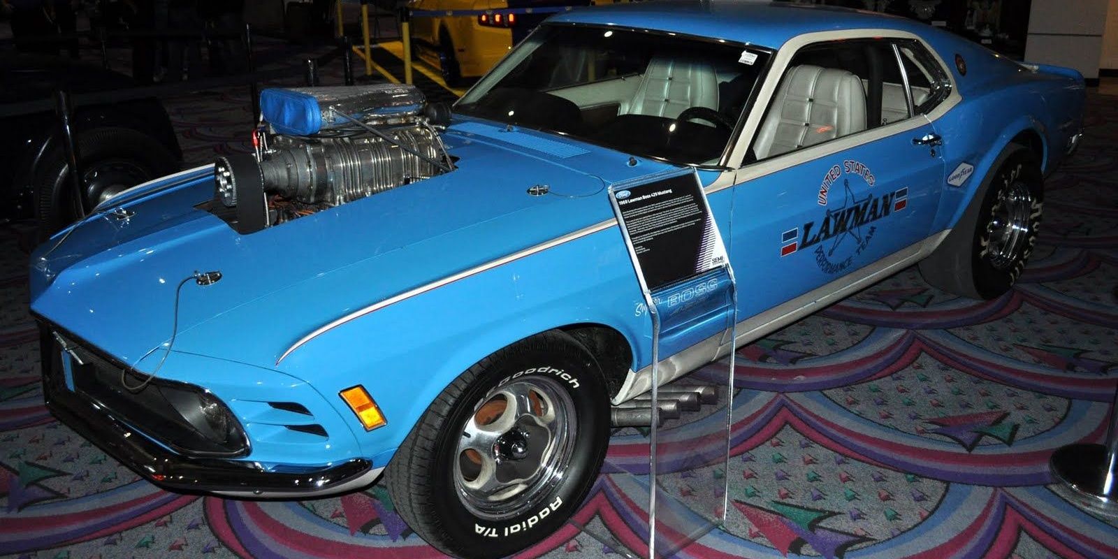 Dennis Collins super patron