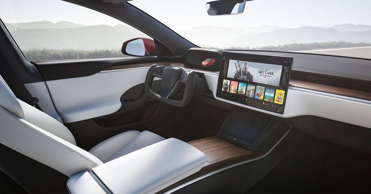 Tesla Model S Interior And Centralized Touchscreen
