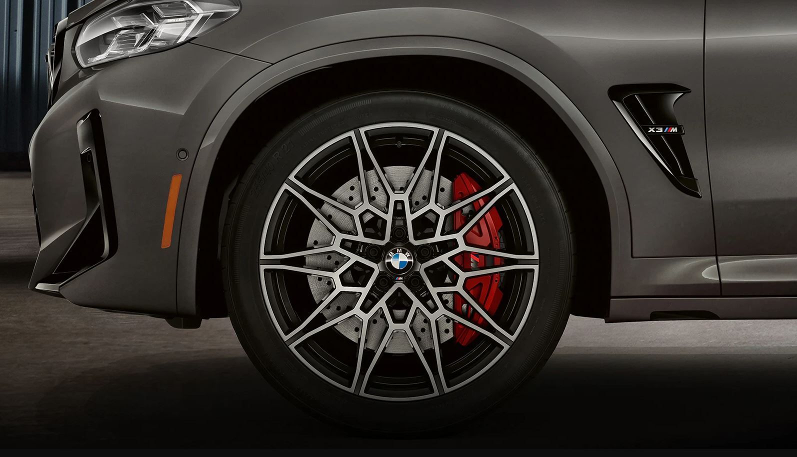 BMW X3 M Competition brakes