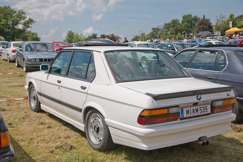 BMW 535i white, outdoors