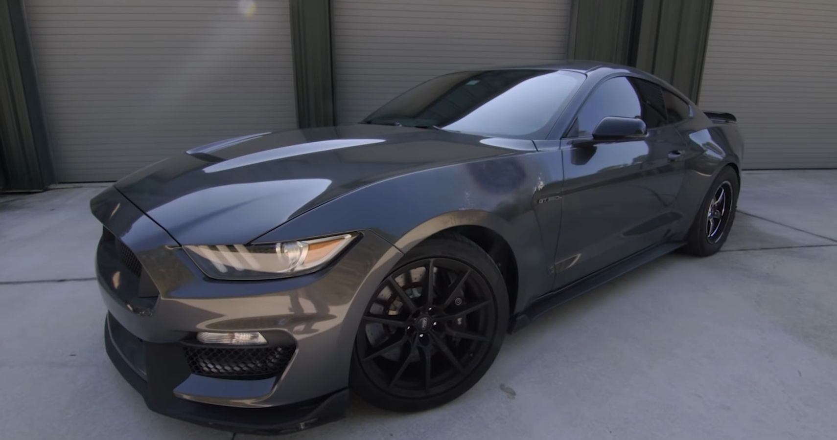 Barra Shelby GT350 Front Quarter View
