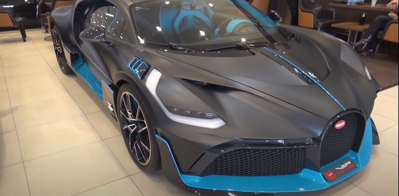 Double Lambo Venenos And Bugatti Divos Is Hypercar Heaven