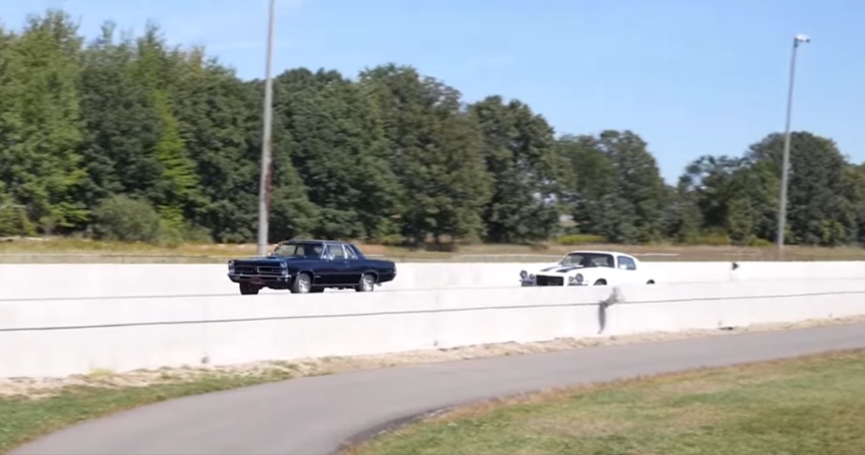 Camaro Z28 vs Pontiac GTO Drag Race Finish Line View