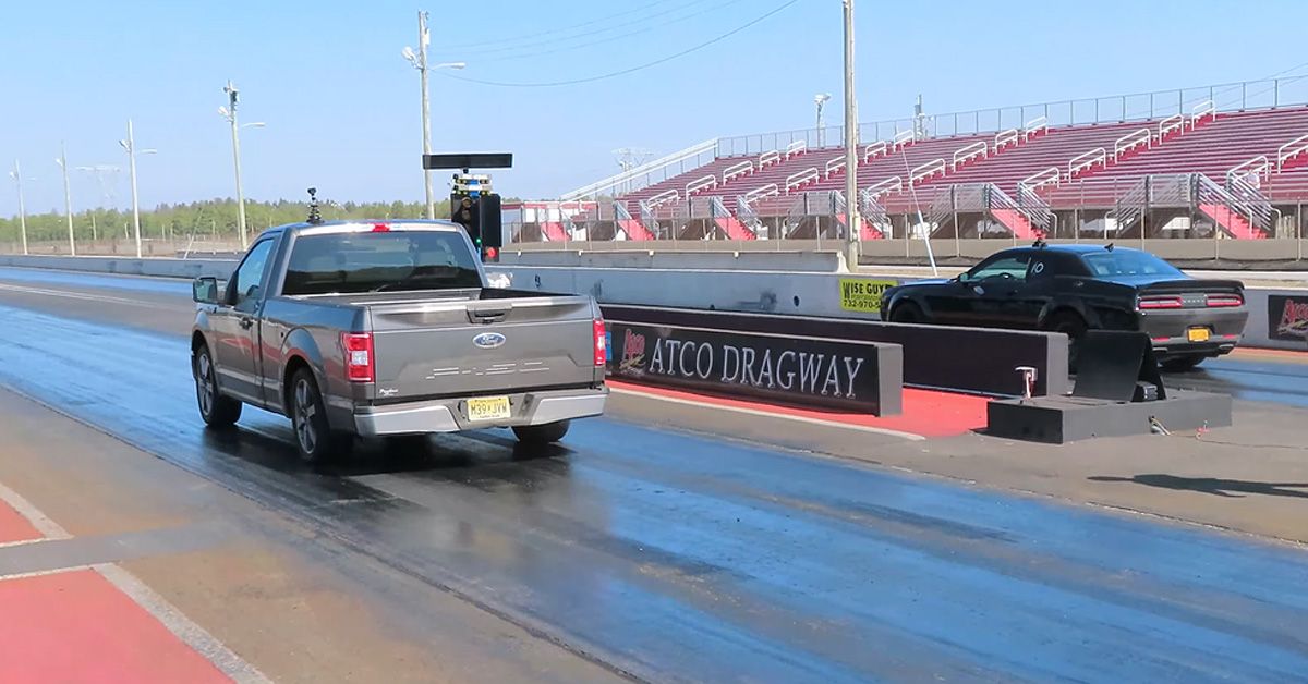 Ford F-150 Takes On 900-HP Dodge Challenger SRT Hellcat Redeye In A Drag Race 