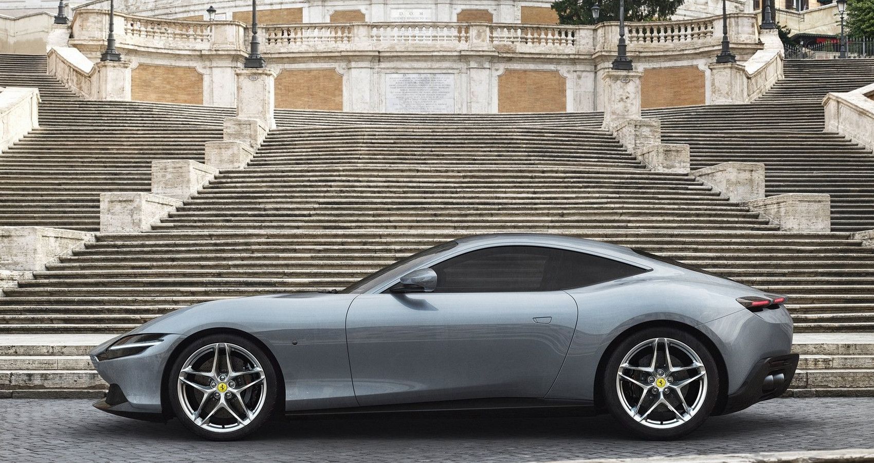 Ferrari Roma - Side