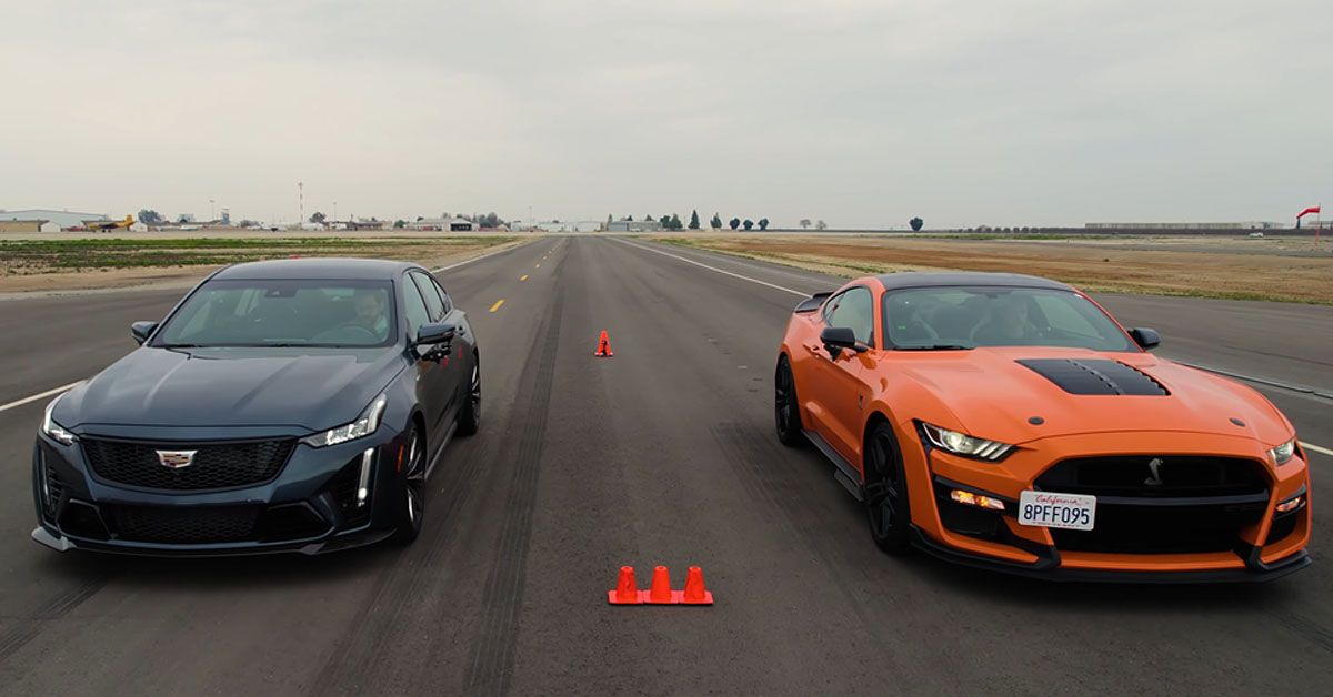 Drag Race Between 2020 Ford Mustang Shelby GT500 And 2022 Cadillac CT5-V Blackwing 