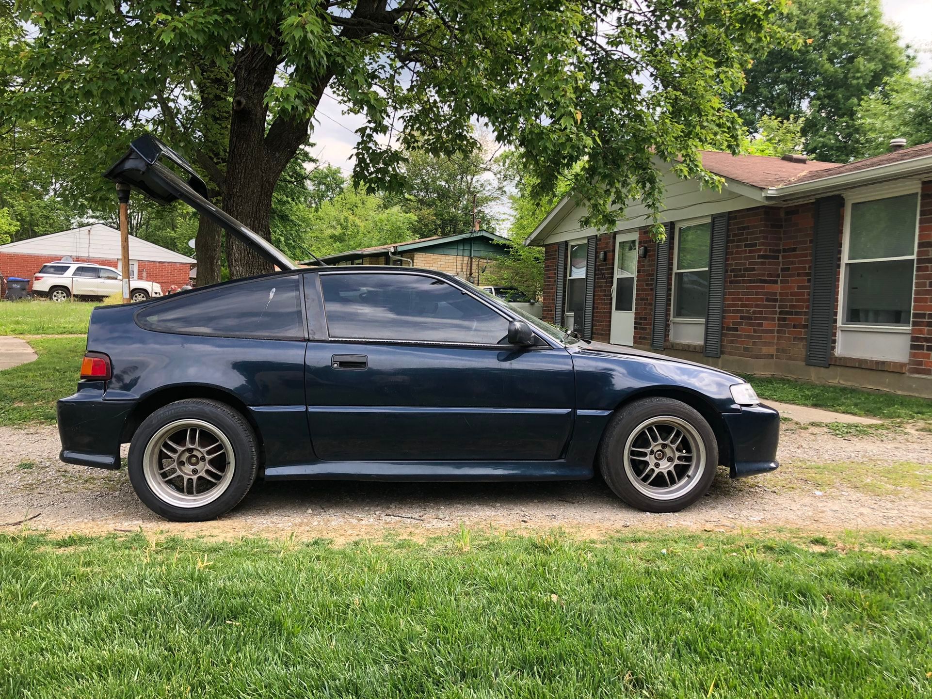 Honda CRX: The sports car that is a good project car.