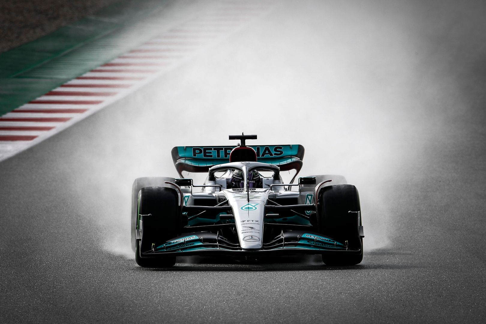 Mercedes F1 2022 W13 Hamilton Intermediate Tires