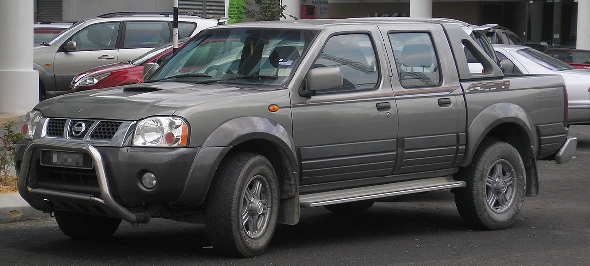 The Nissan Navara D22 first generation facelift.