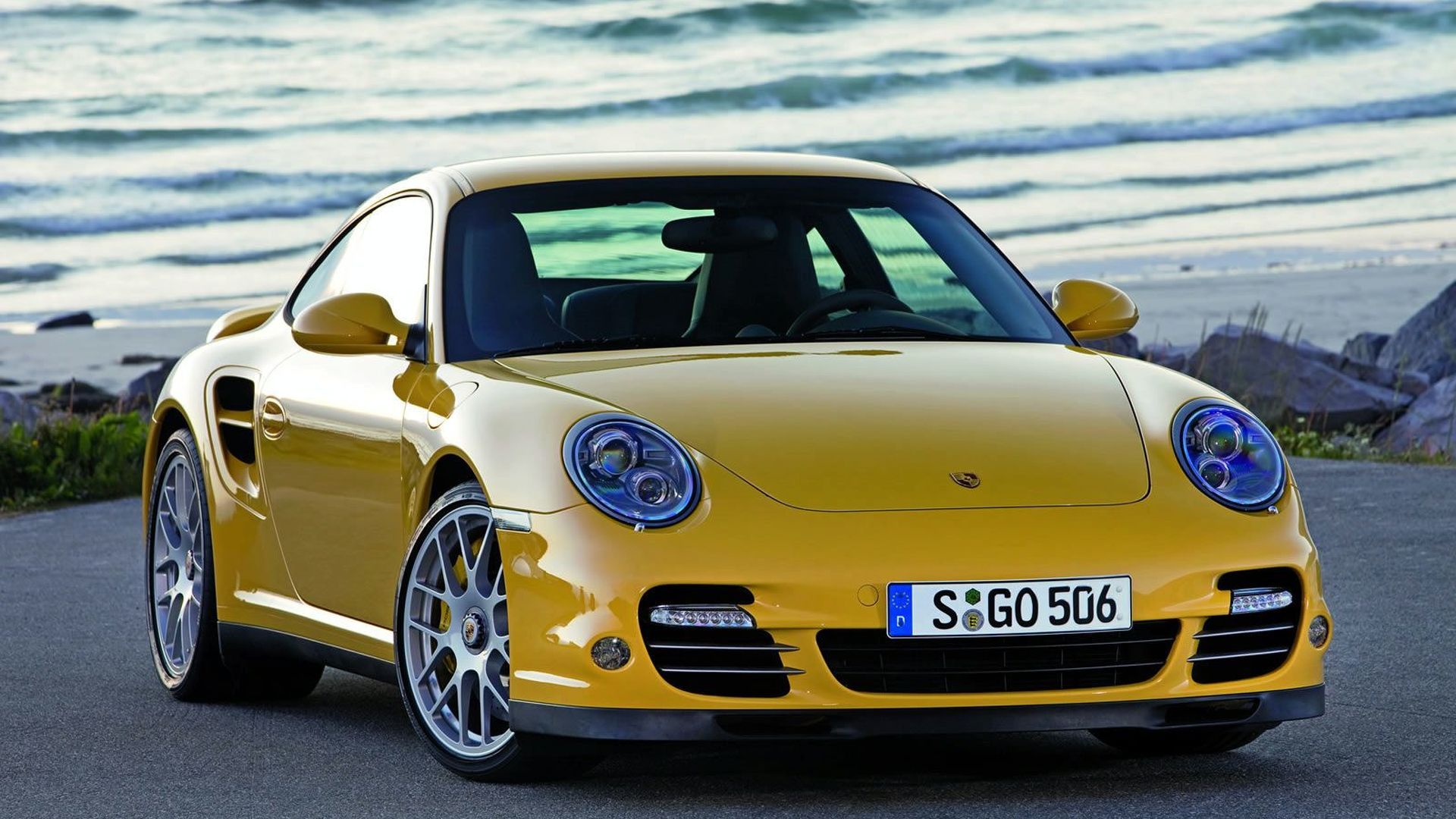 Porsche 997: The iconic sports car made for all ages.