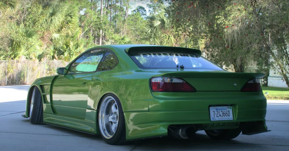 Rearview of green s15