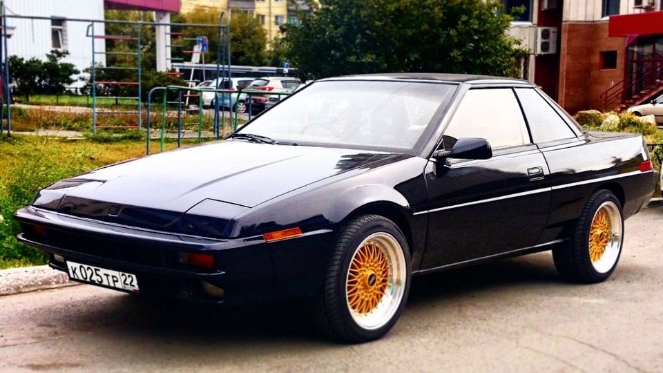 Subaru XT Coupe With Gold Wheels