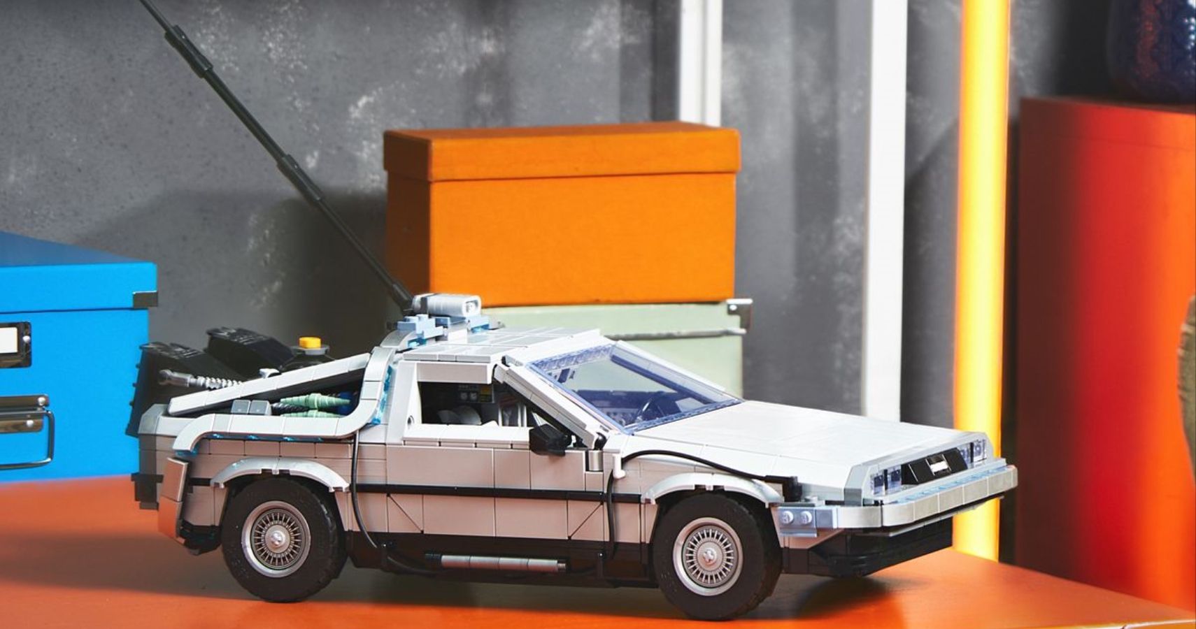 Lego DeLorean Back To The Future Set Featured Image