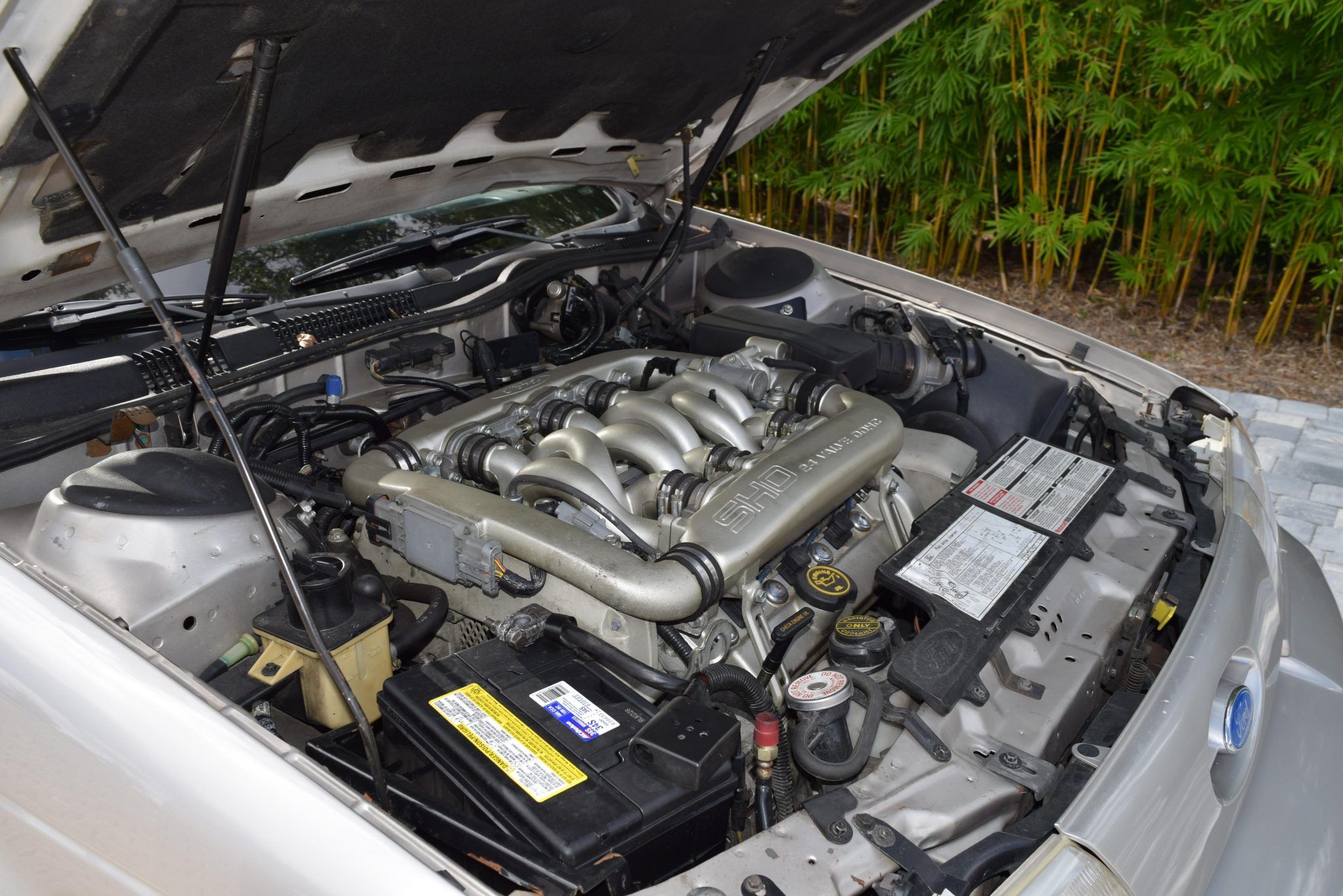 Ford Taurus SHO V6 engine 1989