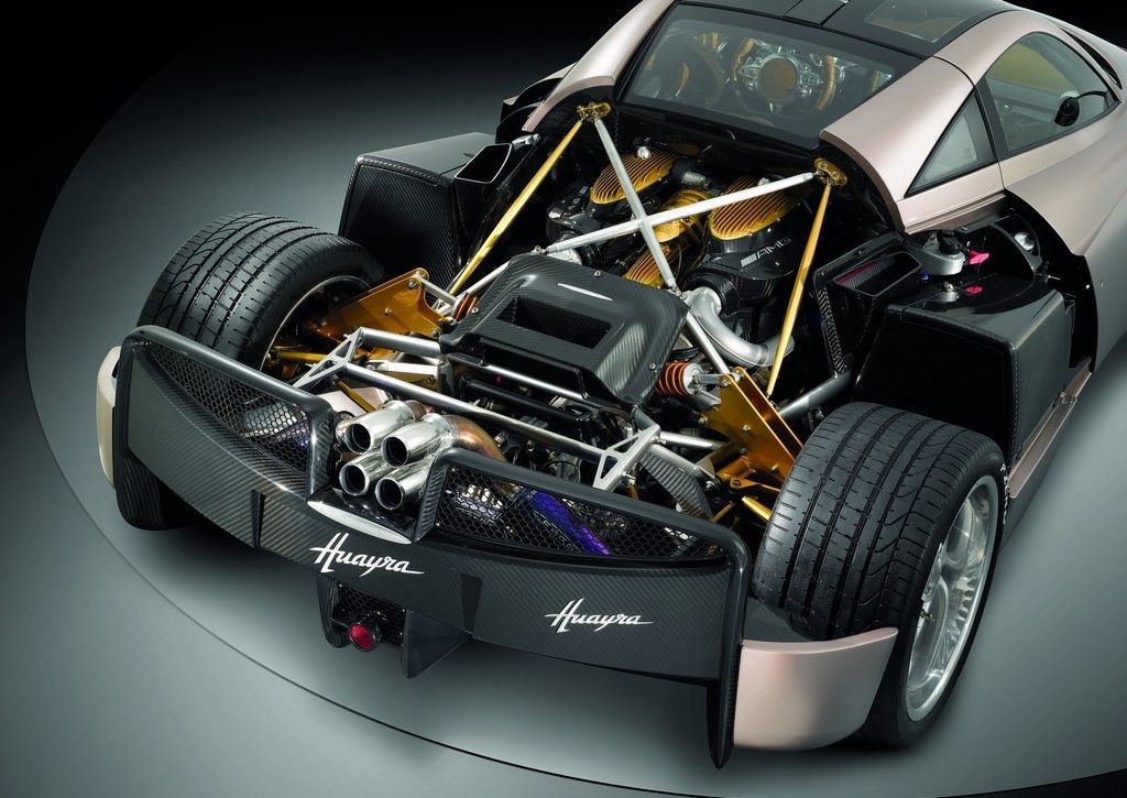 2012 Pagani Huayra's Engine