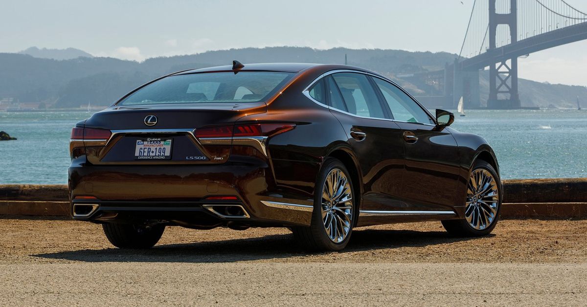 10 Things To Know Before Buying The 2022 Lexus LS 500