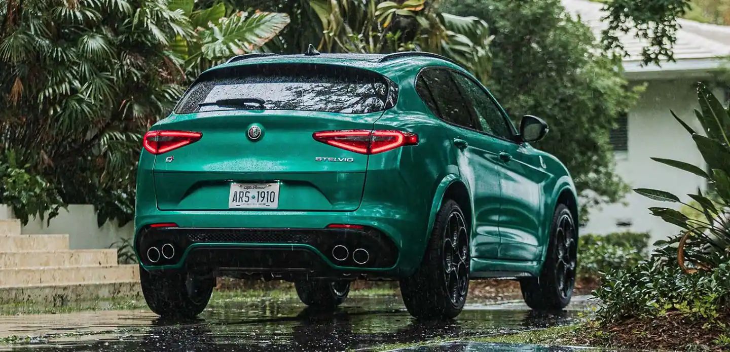 2022 Alfa Romeo Stelvio Quadrifoglio