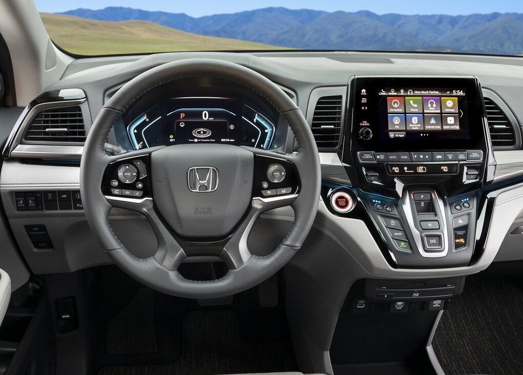 2022 Honda Odyssey interior 
