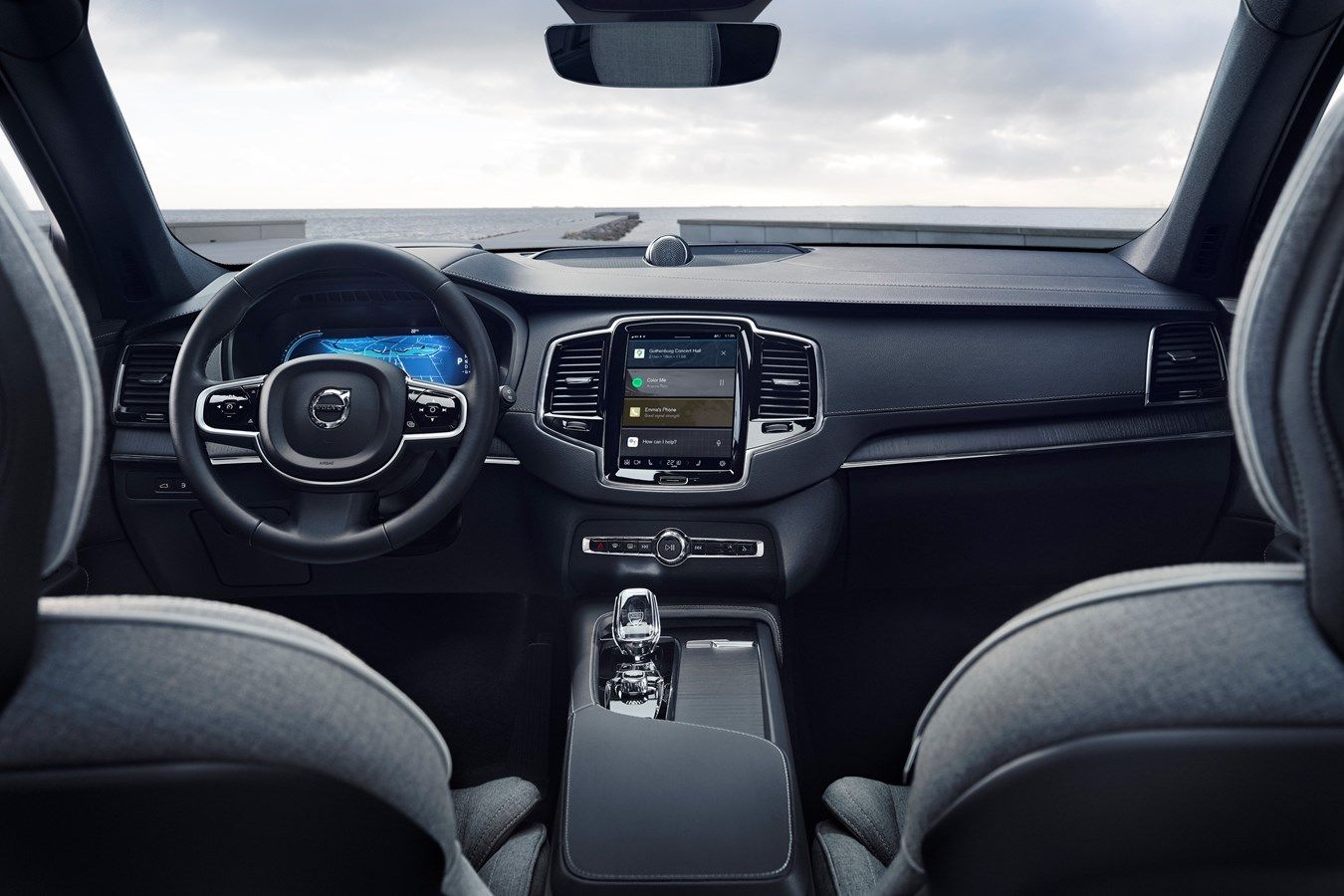 2022 Volvo XC90 interior steering view 