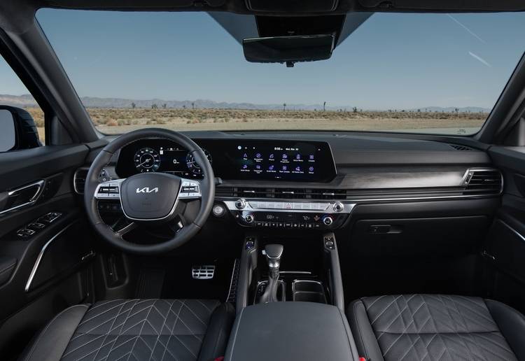2023-Kia-Tellurides-Interior.jpg?q=50&fit=crop&w=750&dpr=1.5