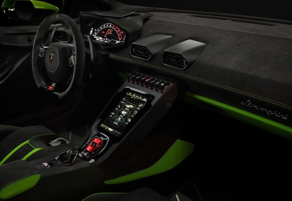 2023 Lamborghini Huracán Tecnica's Interior