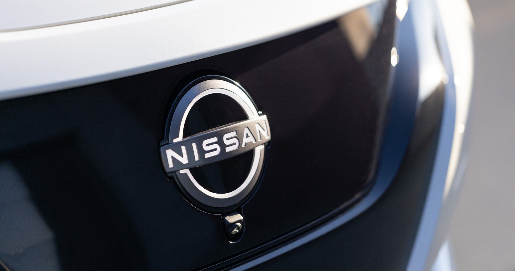 2023 Nissan LEAF front fascia logo close-up view