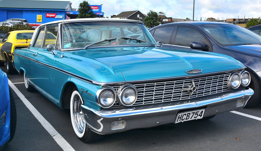1962 Ford Galaxie 500 front profile