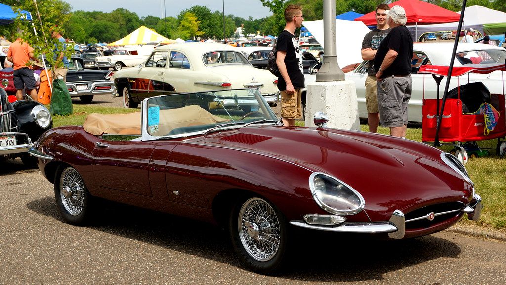 1961 Jaguar XK-E front view