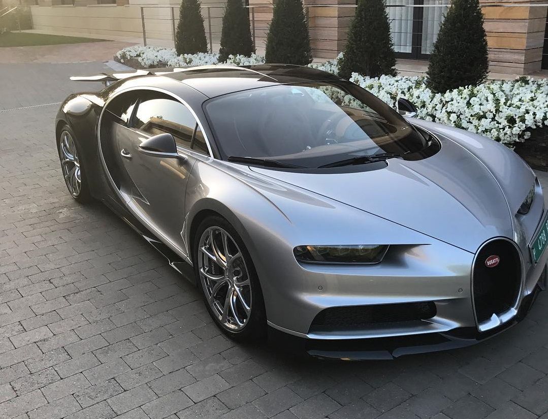 Silver Bugatti Chiron