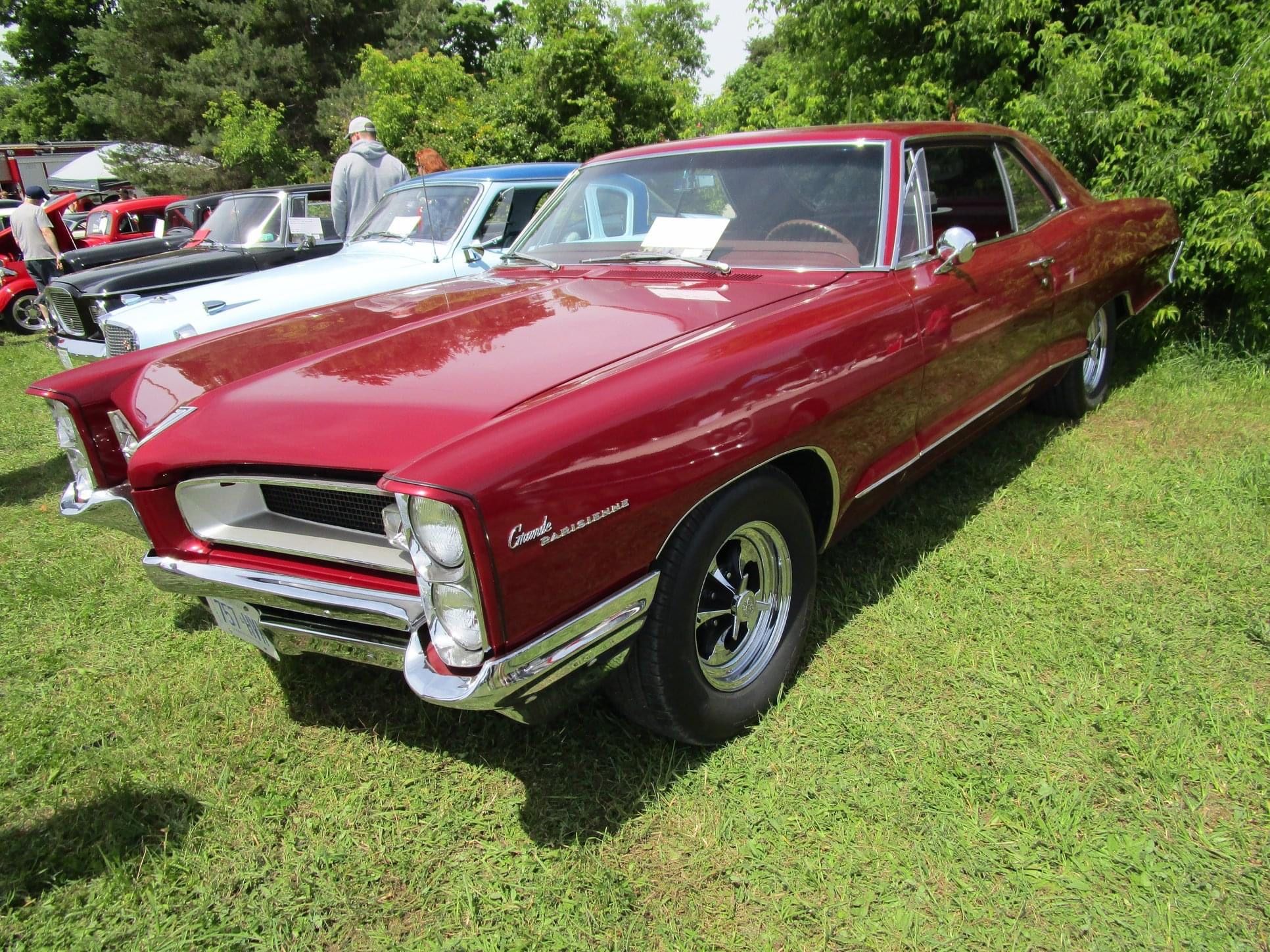 Here’s How Much A 1966 Pontiac Parisienne Costs Today