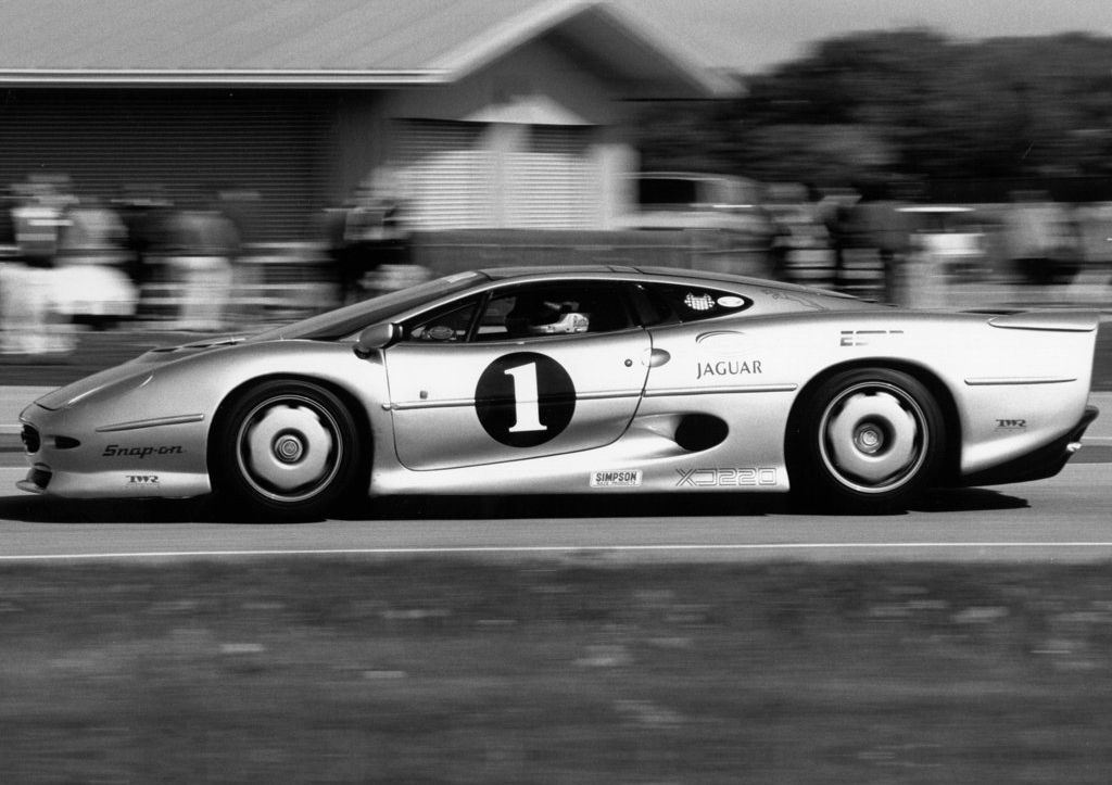 Jaguar XJ220 On The Track